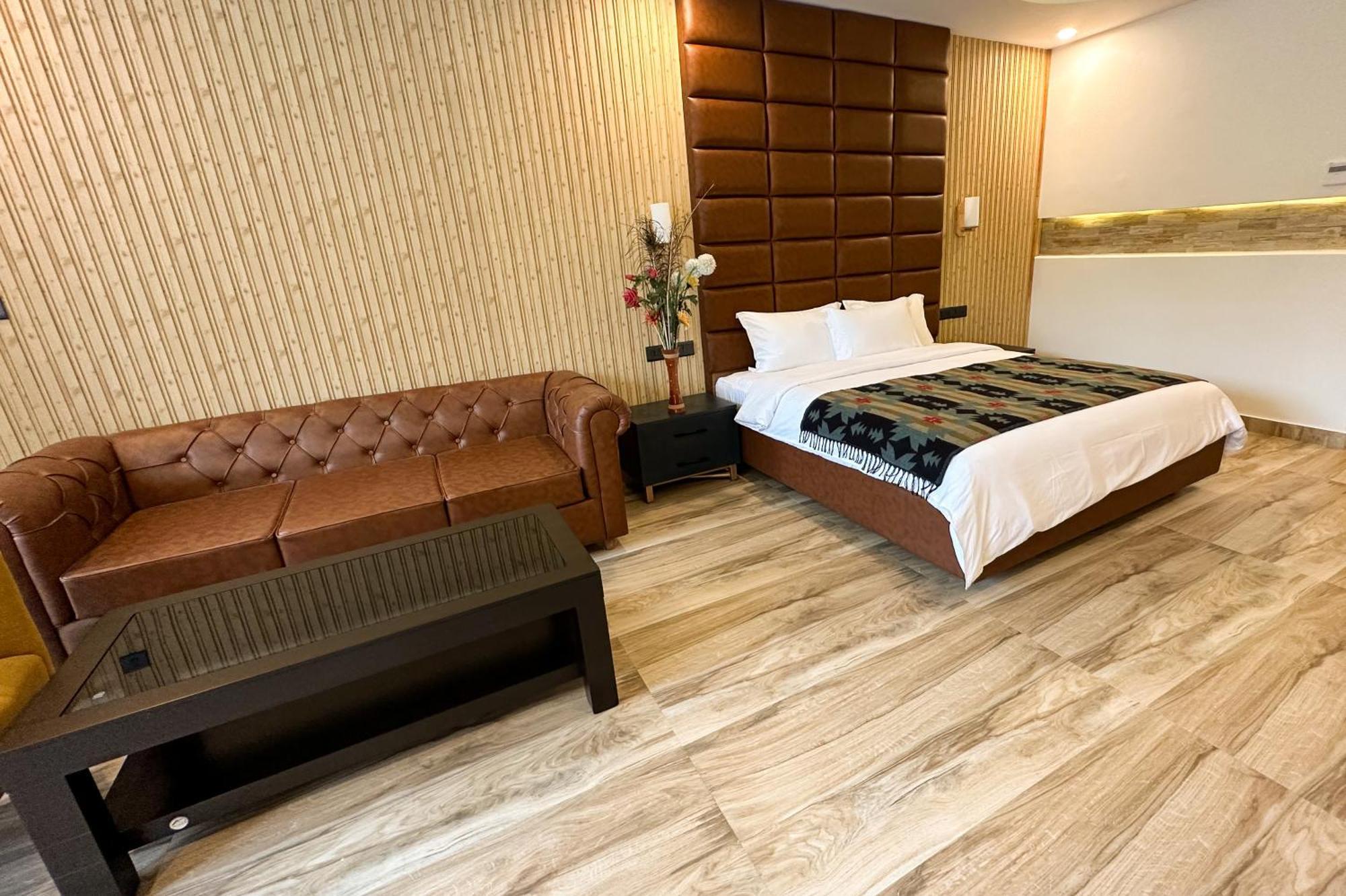 Lake View Resort Pokhara Exterior foto