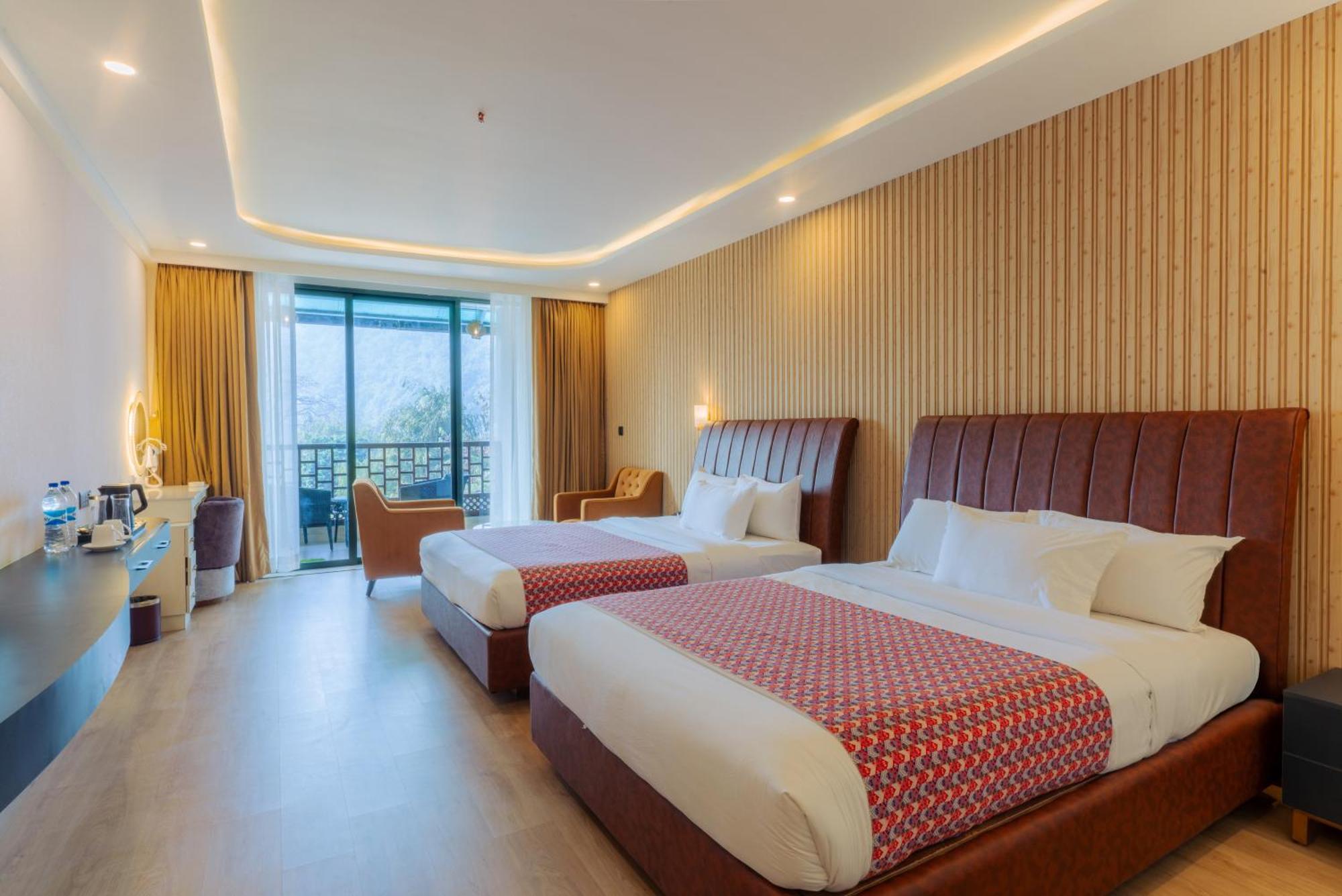 Lake View Resort Pokhara Exterior foto